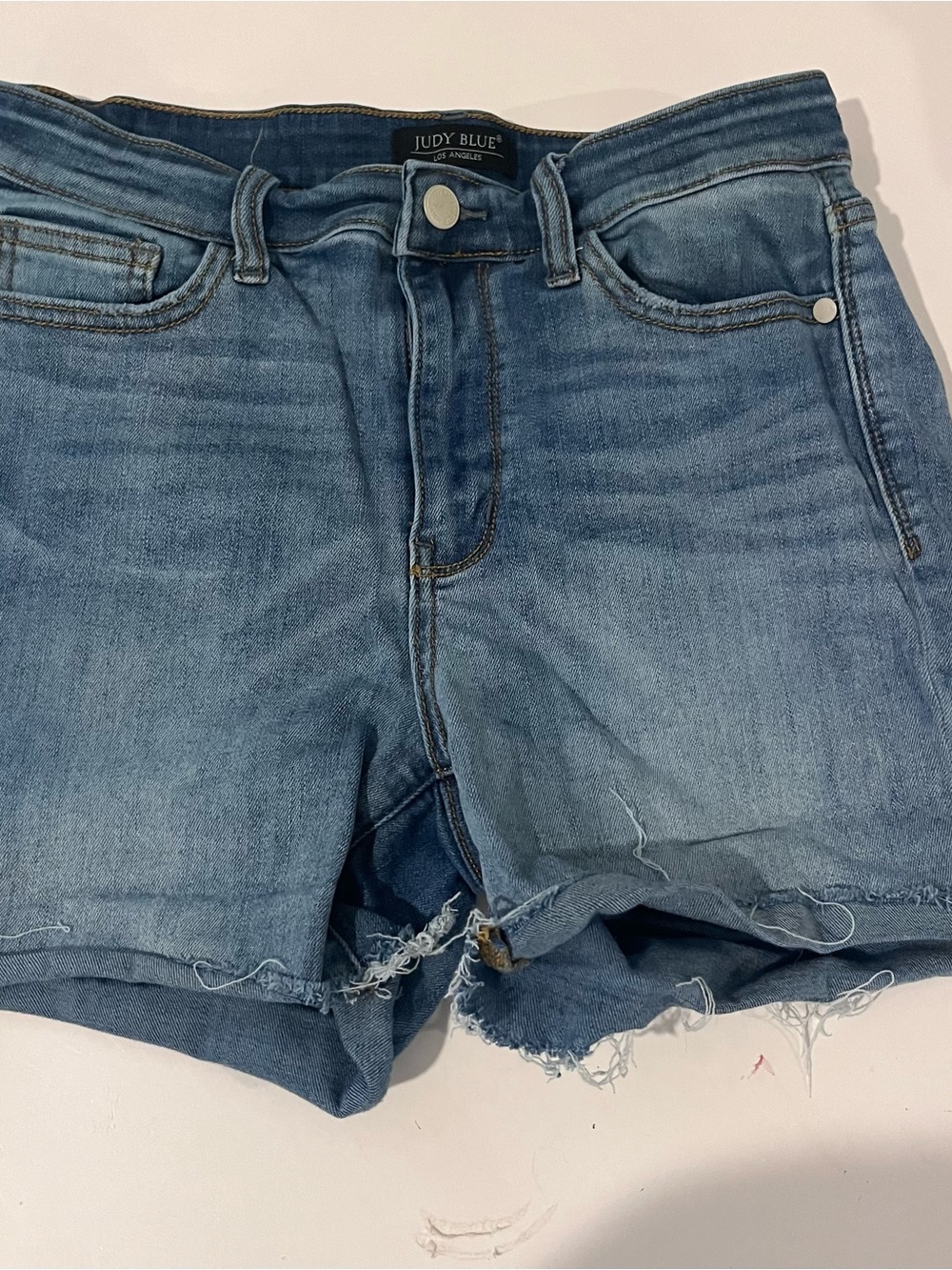 Judy Blue Medium Wash Frayed Hem Denim Shorts medium